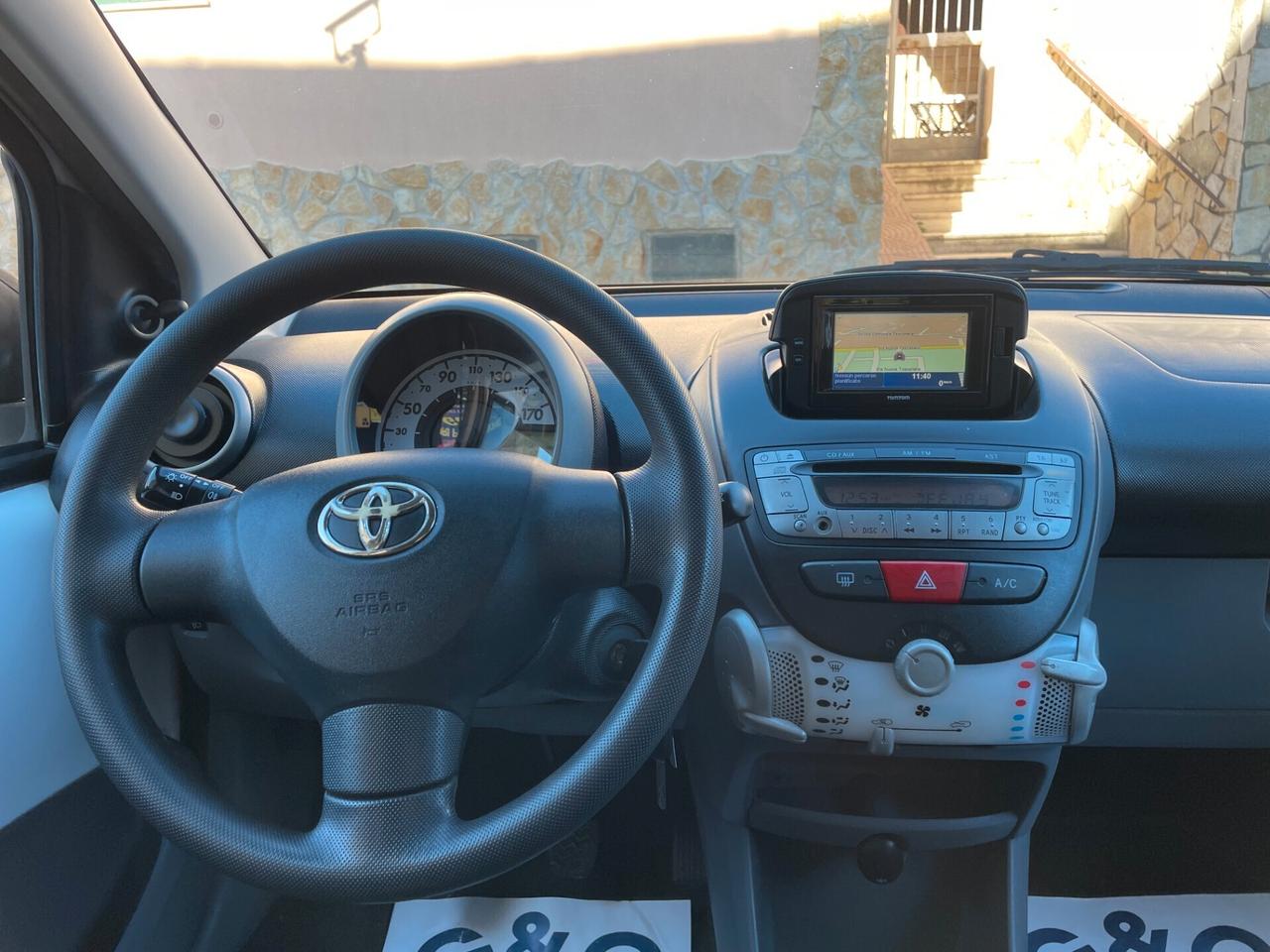 Toyota Aygo 1.0 12V VVT-i 5 porte Sol Connect