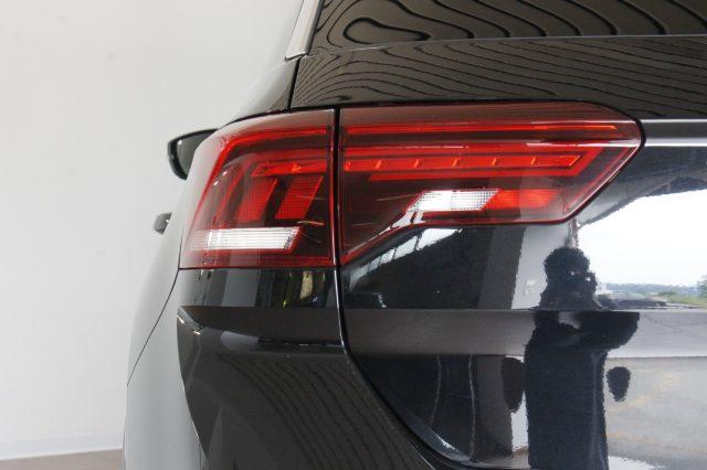 VOLKSWAGEN T-Roc 1.5 TSI ACT DSG R-LINE R LINE