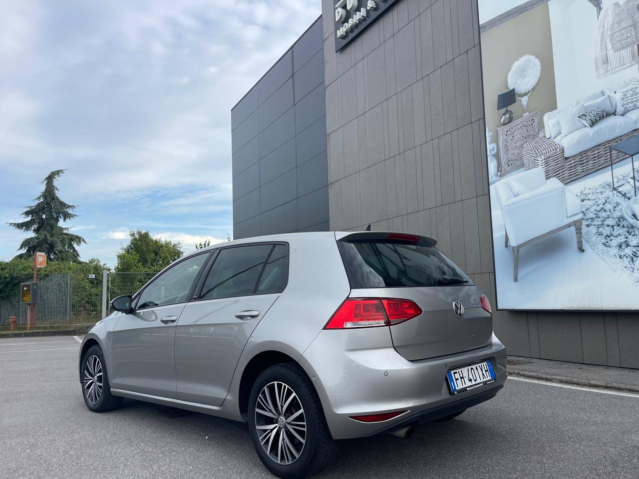 Volkswagen Golf 2.0 TDI 5p. Highline BlueMotion Technology