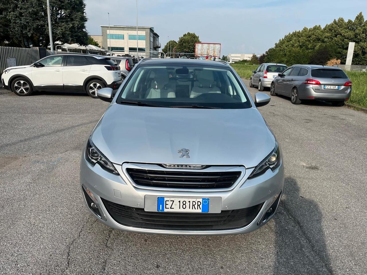 Peugeot 308 PureTech Turbo 130 S&S SW Allure