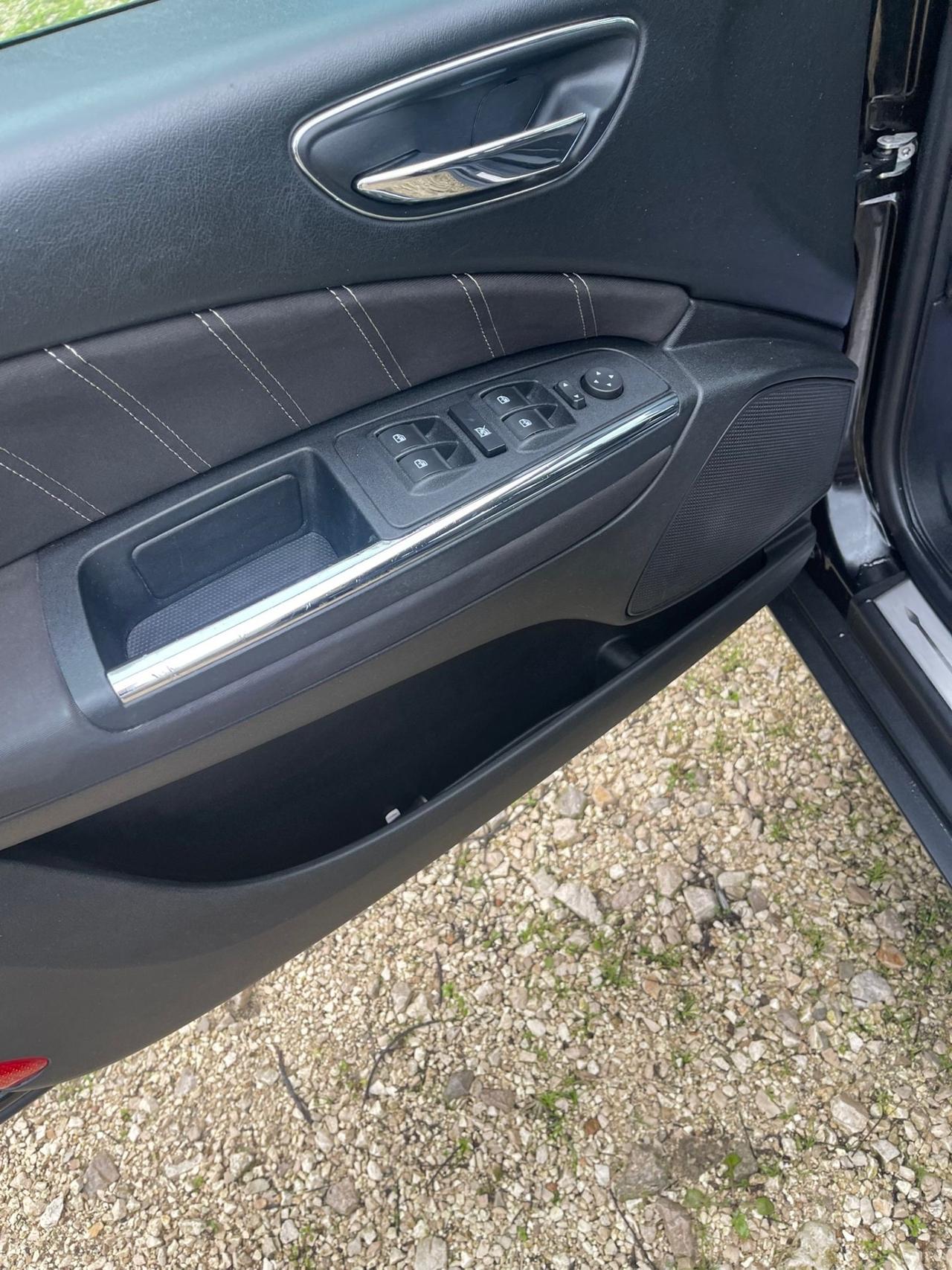 Lancia Delta 1.6 MJT DPF Argento