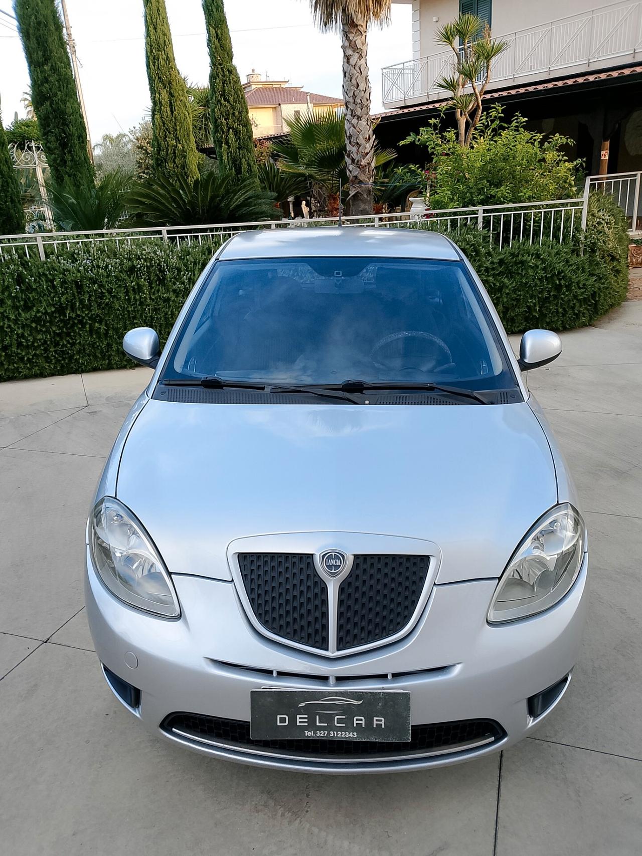 Lancia Ypsilon 1.4 Argento Ecochic GPL