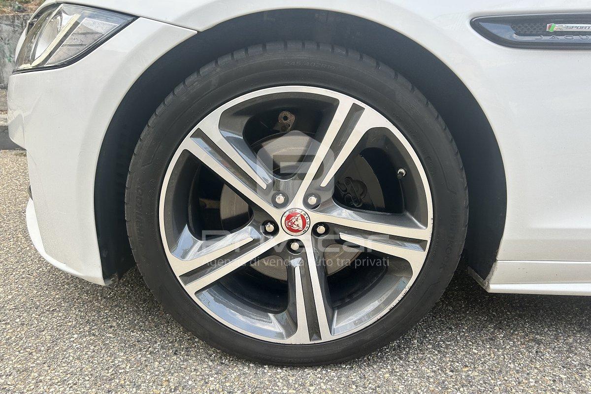 JAGUAR XF Sportbrake 2.0 D 180 CV aut. R-Sport