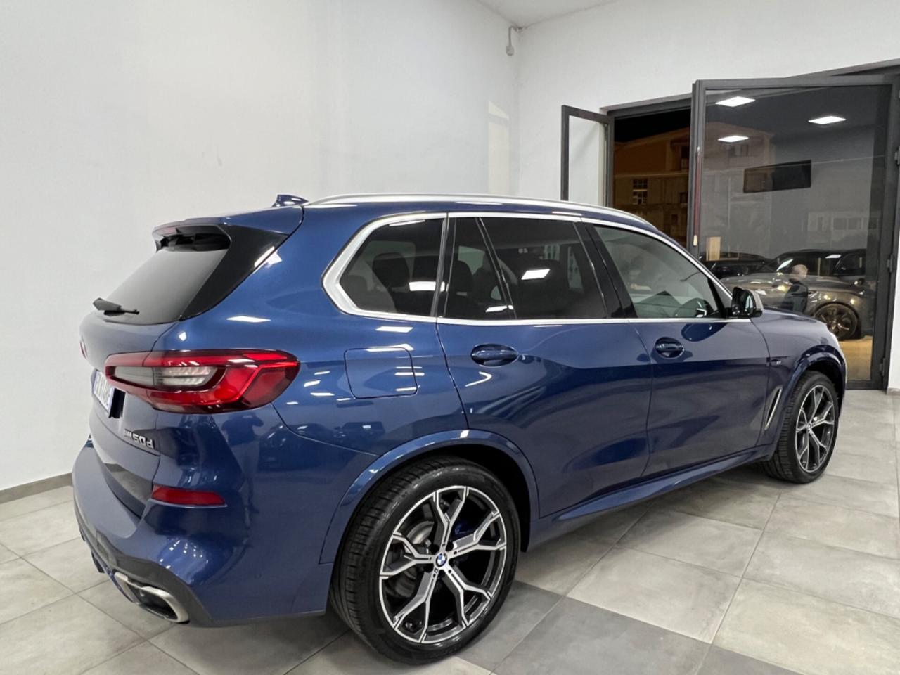 BMW X5 M50d auto possibilità noleggio no scoring