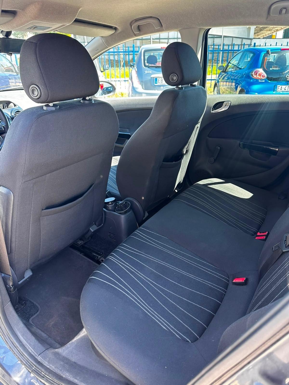 Opel Corsa 1.2 5 porte Edition