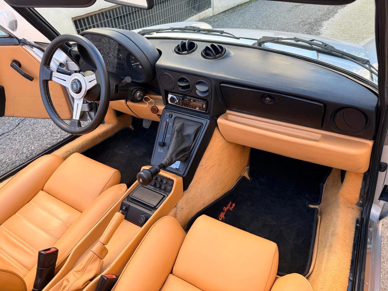 Alfa Romeo Spider 2.0i