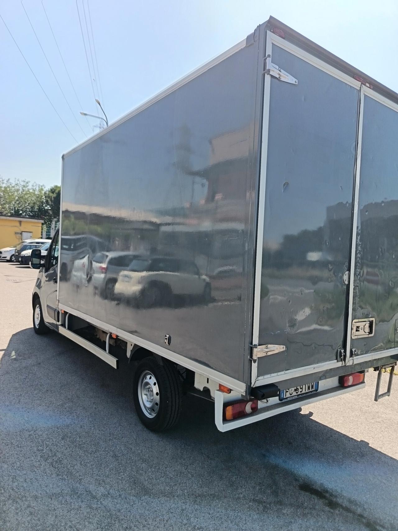 Renault Master T35 2.3 dCi/125 TPCassone euro 6