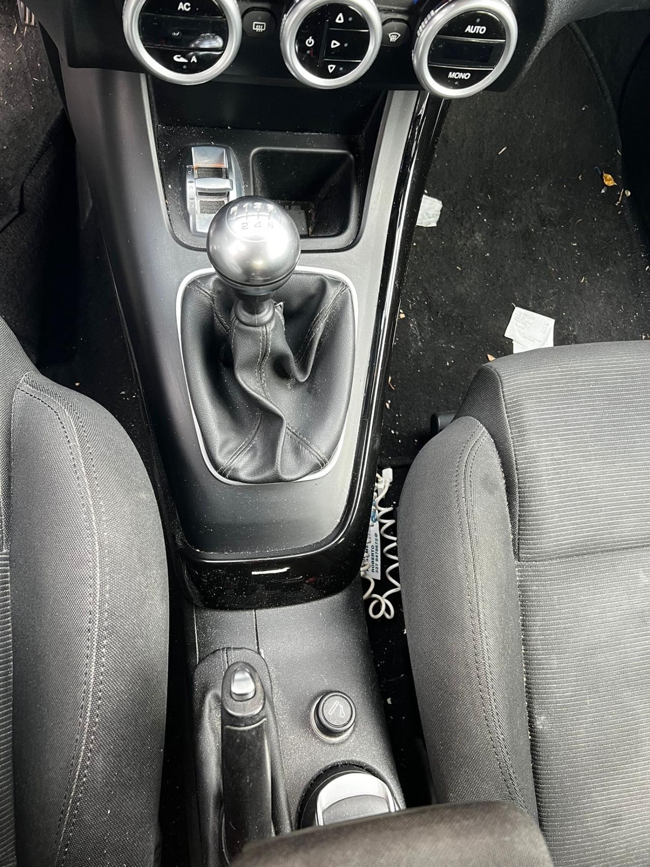 Alfa Romeo Giulietta 1.6 JTDm-2 105 CV Exclusive