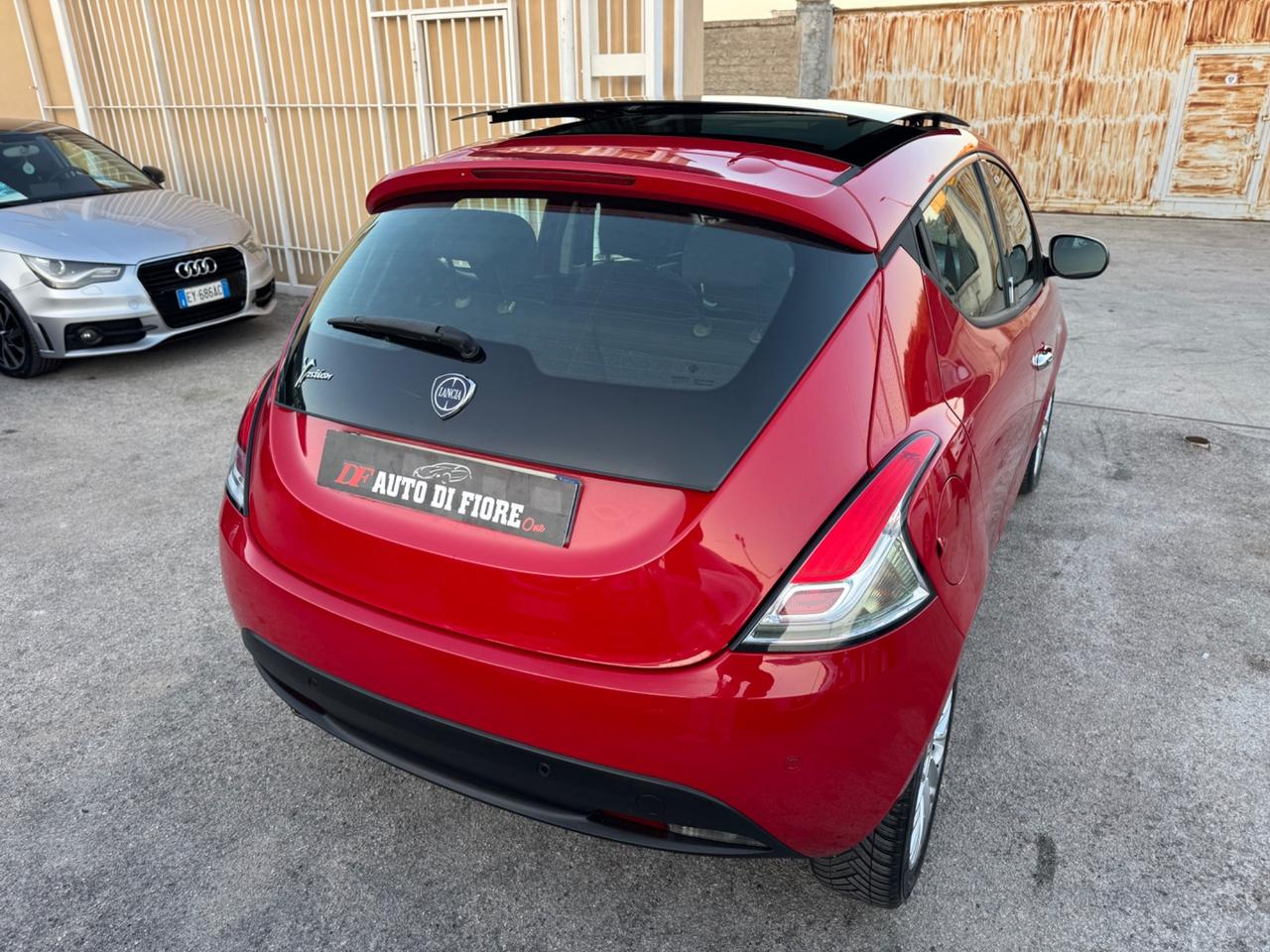 Lancia Ypsilon 1.3 MJT 95CV Platinum TETTO