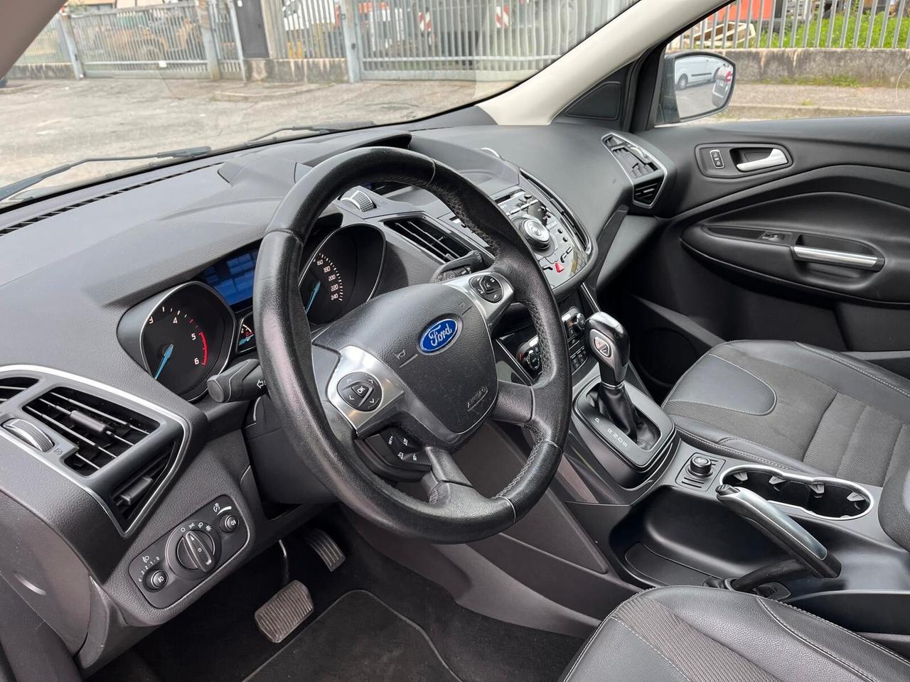 Ford Kuga 2.0 TDCI 140 CV 4WD Powershift