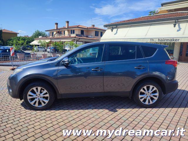 TOYOTA RAV 4 MY23 RAV4 2.2 D-4D 150 CV Lounge