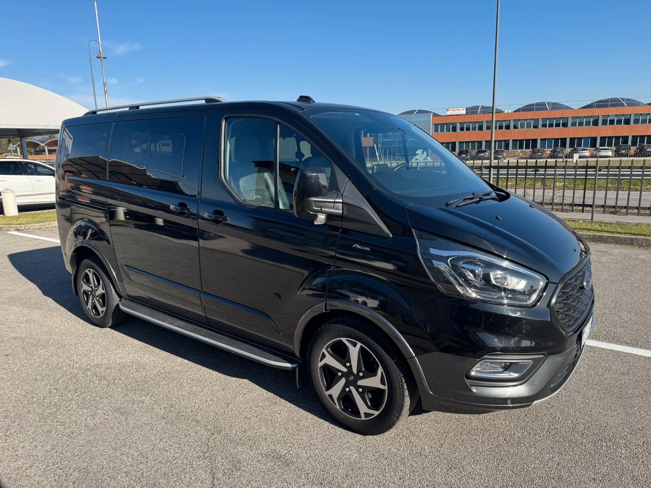 Ford Tourneo Custom Active 2.0EcoBlue 170CV Aut 8p