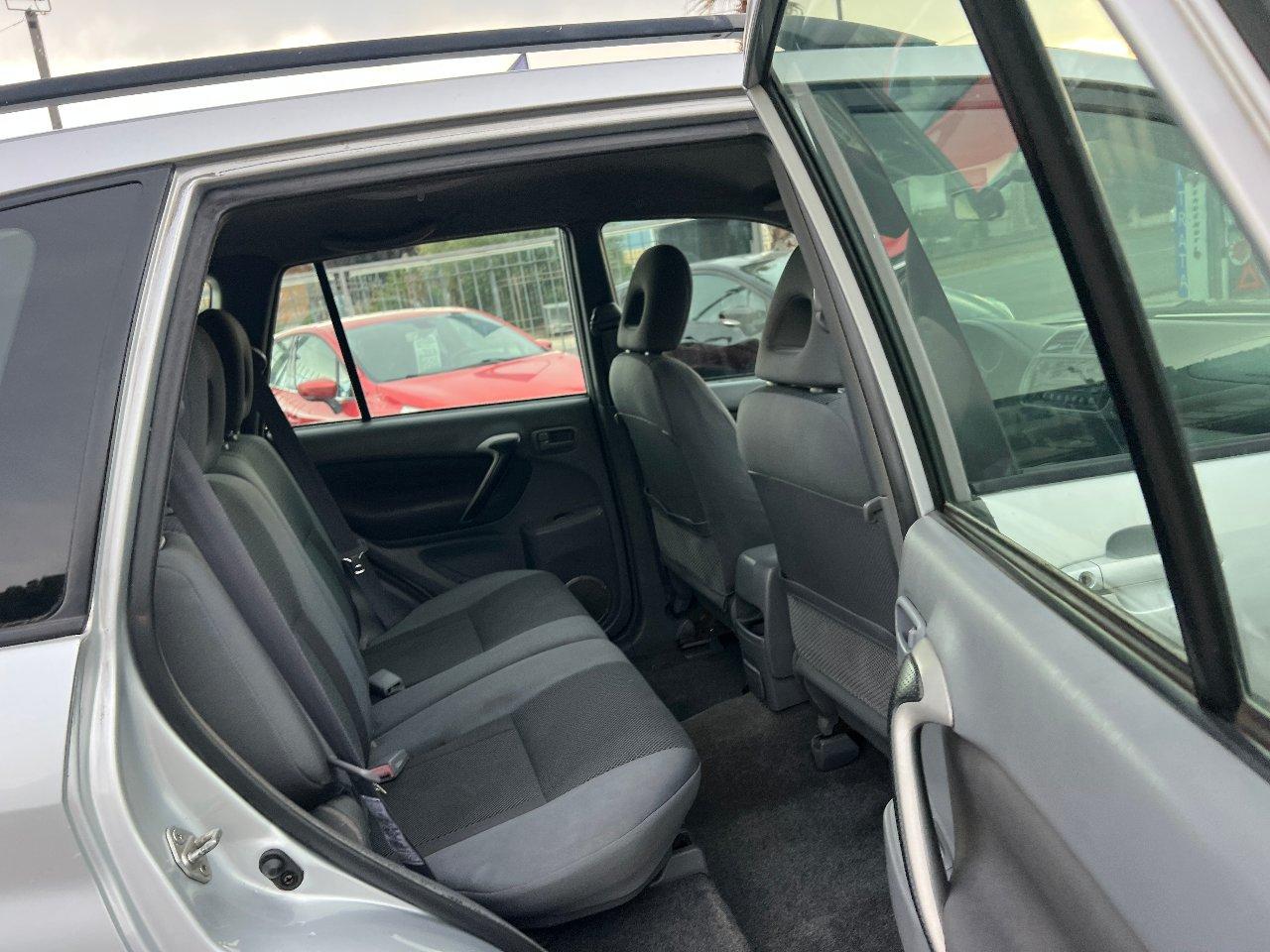 Toyota RAV4 5 Porte RAV4 5p 2.0 d-4d 16v Sol "LEGGI DESCRIZIONE"