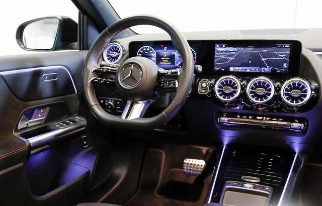 Mercedes-Benz GLA 200 NEW AMG PREMIUM SPORT MBUX KAMERA ACC WIDESCREEN