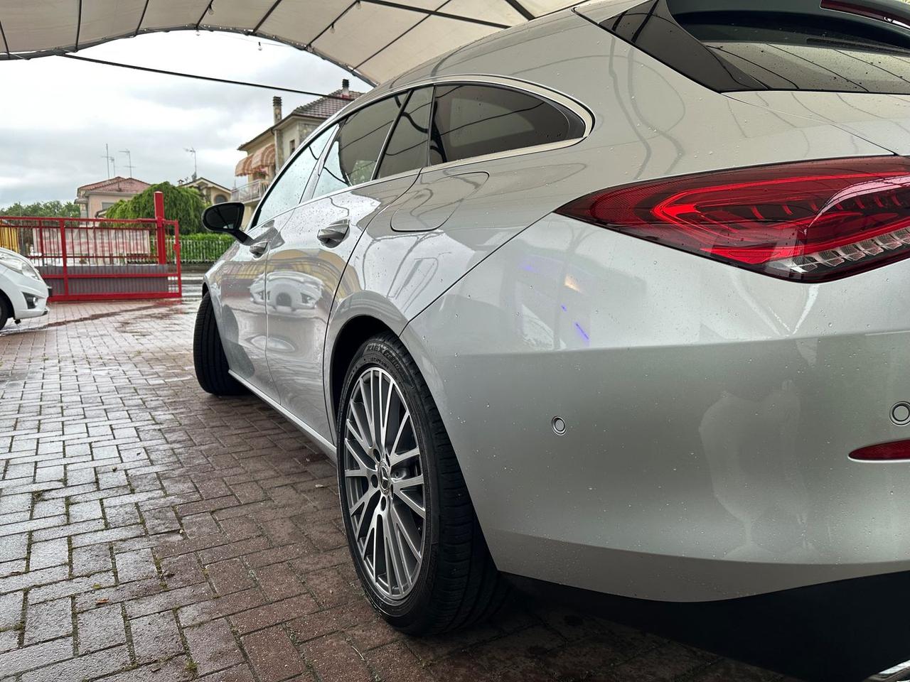 Mercedes-Benz CLA 180 Sport CLA 180 D
