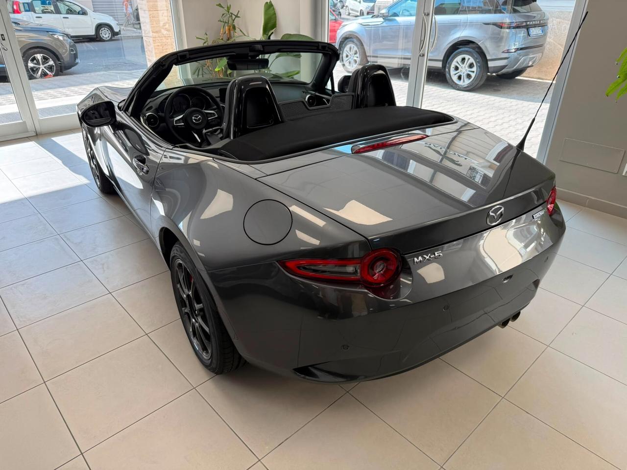 Mazda MX-5 1.5L Skyactiv-G Homura