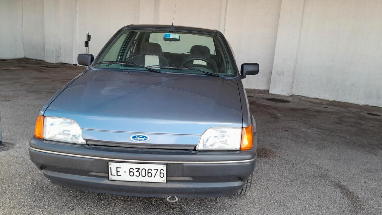 Ford Fiesta 1.1 5 porte Ghia