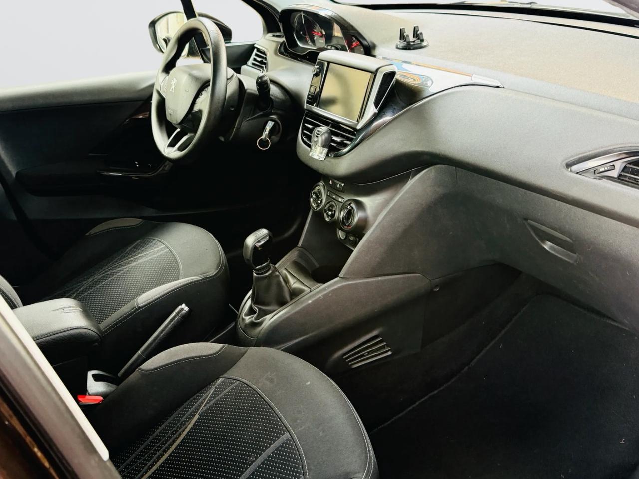 Peugeot 208 1.2 VTI 82 CV *5 PORTE*NEOPATENTATI*