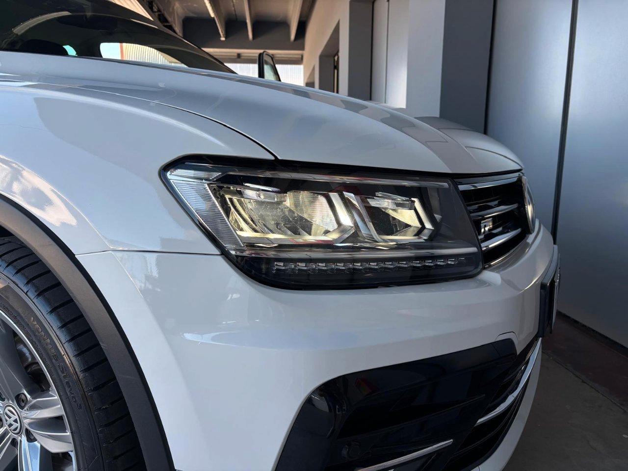 Volkswagen Tiguan 2.0 tdi R-Line 150cv