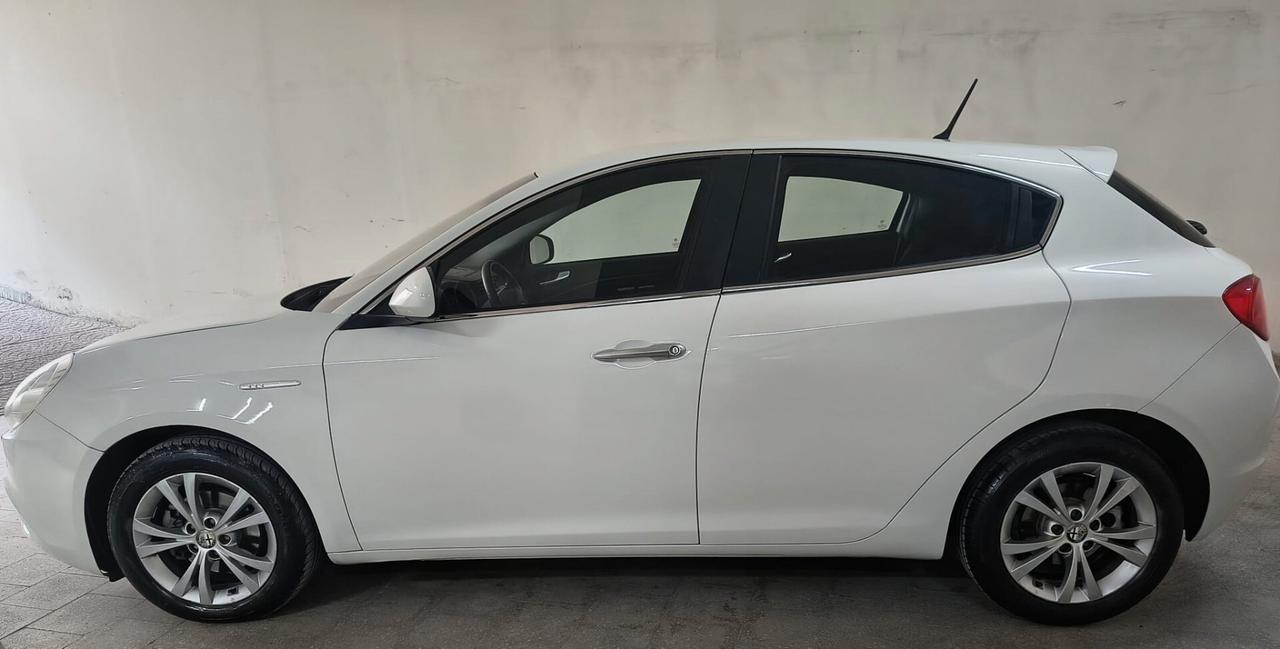 Alfa Romeo Giulietta 1.6 JTDm-2 105 CV Distinctive - km 52000