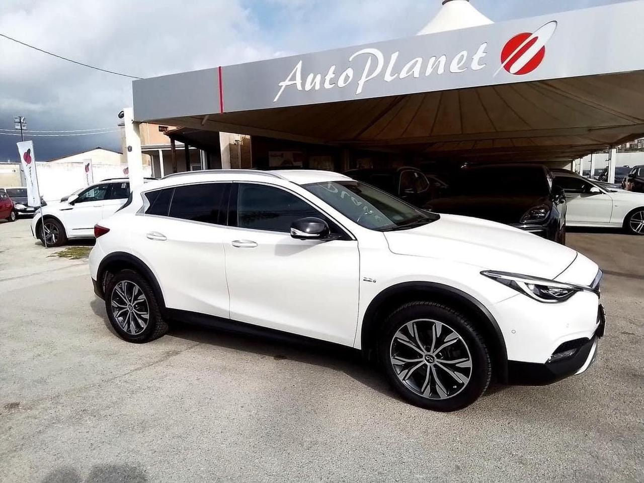 Infiniti QX30 2.2 d DCT AWD Premium Black Friday