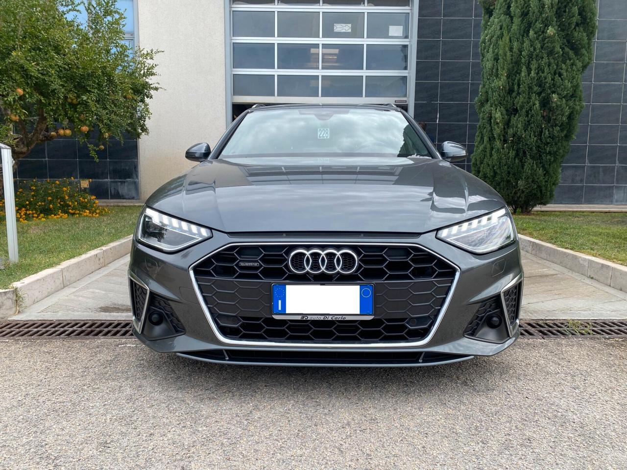 Audi A4 Avant 40 TDI quattro S tronic line edition