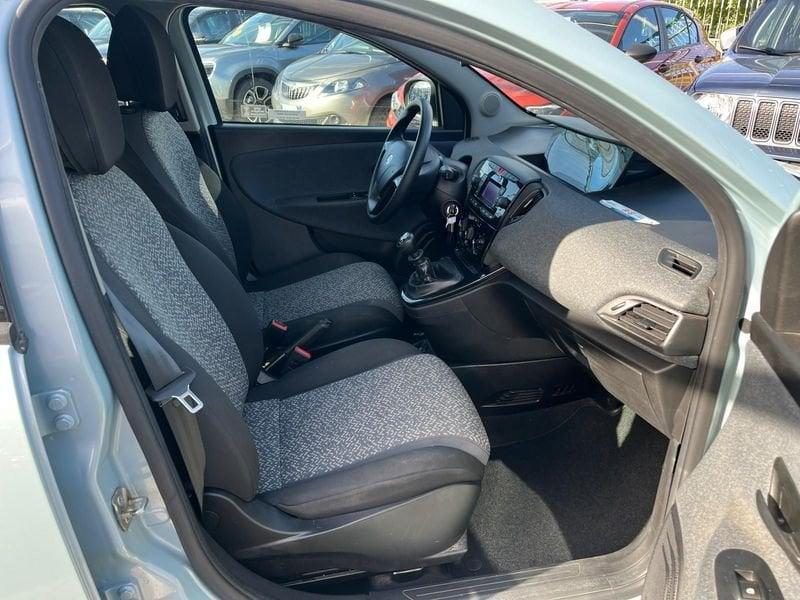 Lancia Ypsilon Ypsilon 1.0 FireFly 5 porte S&S Hybrid Silver Plus