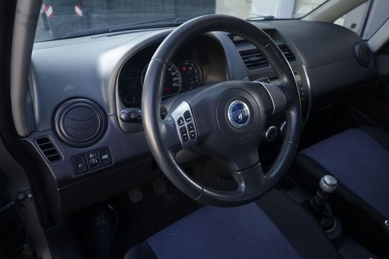 FIAT Sedici FIAT Sedici 1.9 MJT 4x4 Dynamic 88KW ANNO 2007
