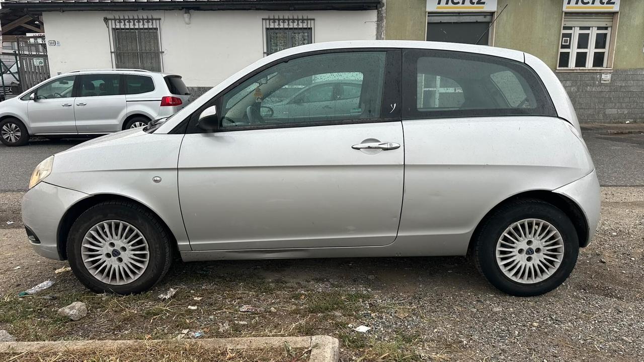 Lancia Ypsilon 1.2 ModaMilano