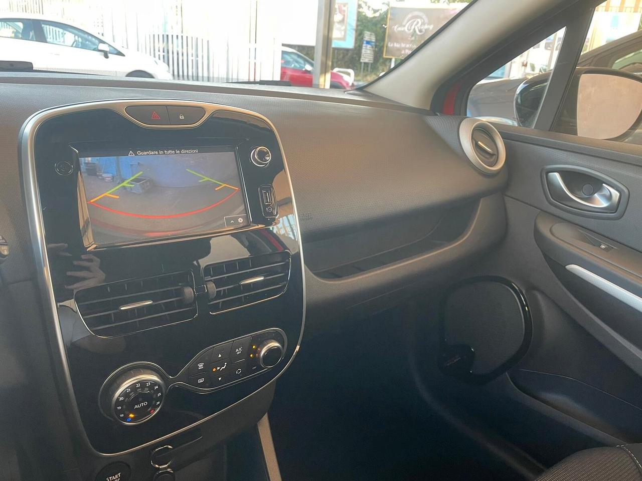 Renault Clio TCe 12V 90 CV Start&Stop 5 porte Energy Duel