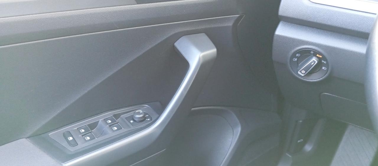 Volkswagen T-Roc 1.6 TDI 115 CV Business - Garanzia