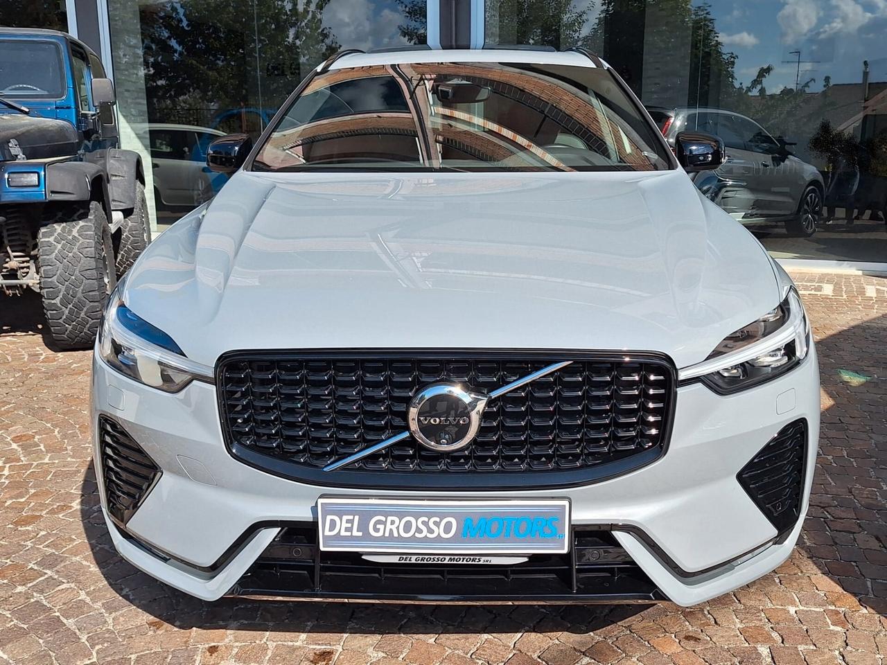 Volvo XC 60 XC60 B4 (d) AWD automatico Ultimate Dark