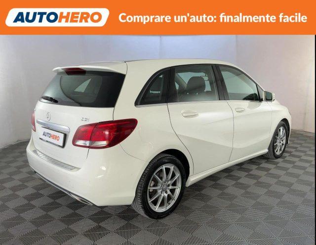 MERCEDES-BENZ B 180 d Automatic Sport