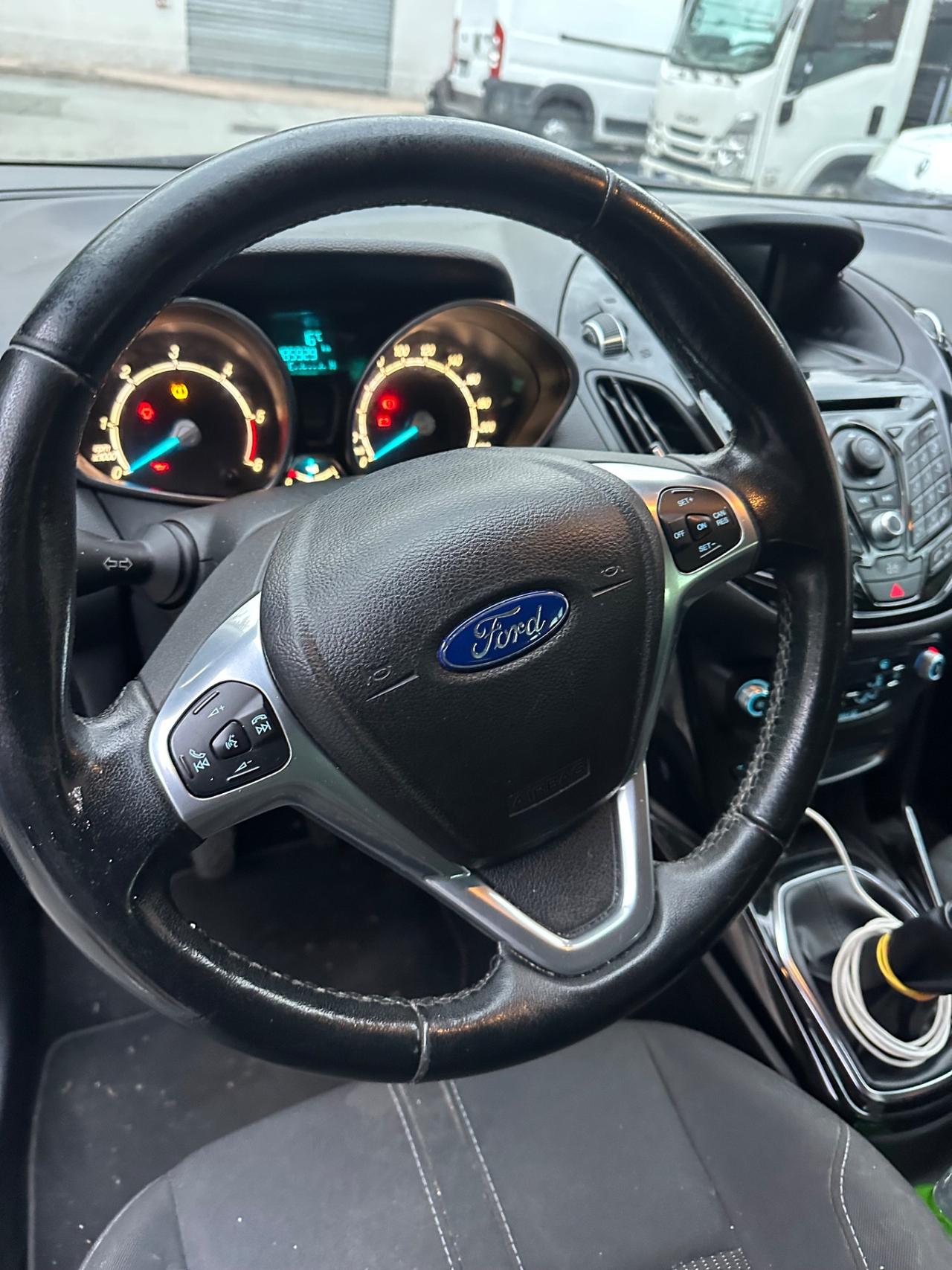 Ford B-Max 1.5 TDCi 75 CV Titanium