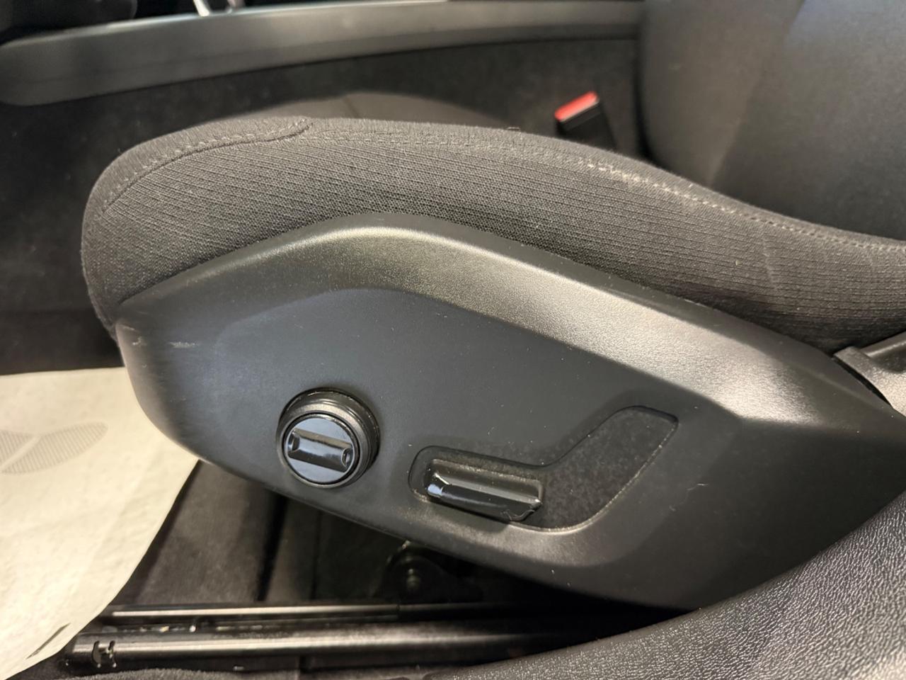 Volvo V60 B4 (d) Geartronic Momentum Business Pro