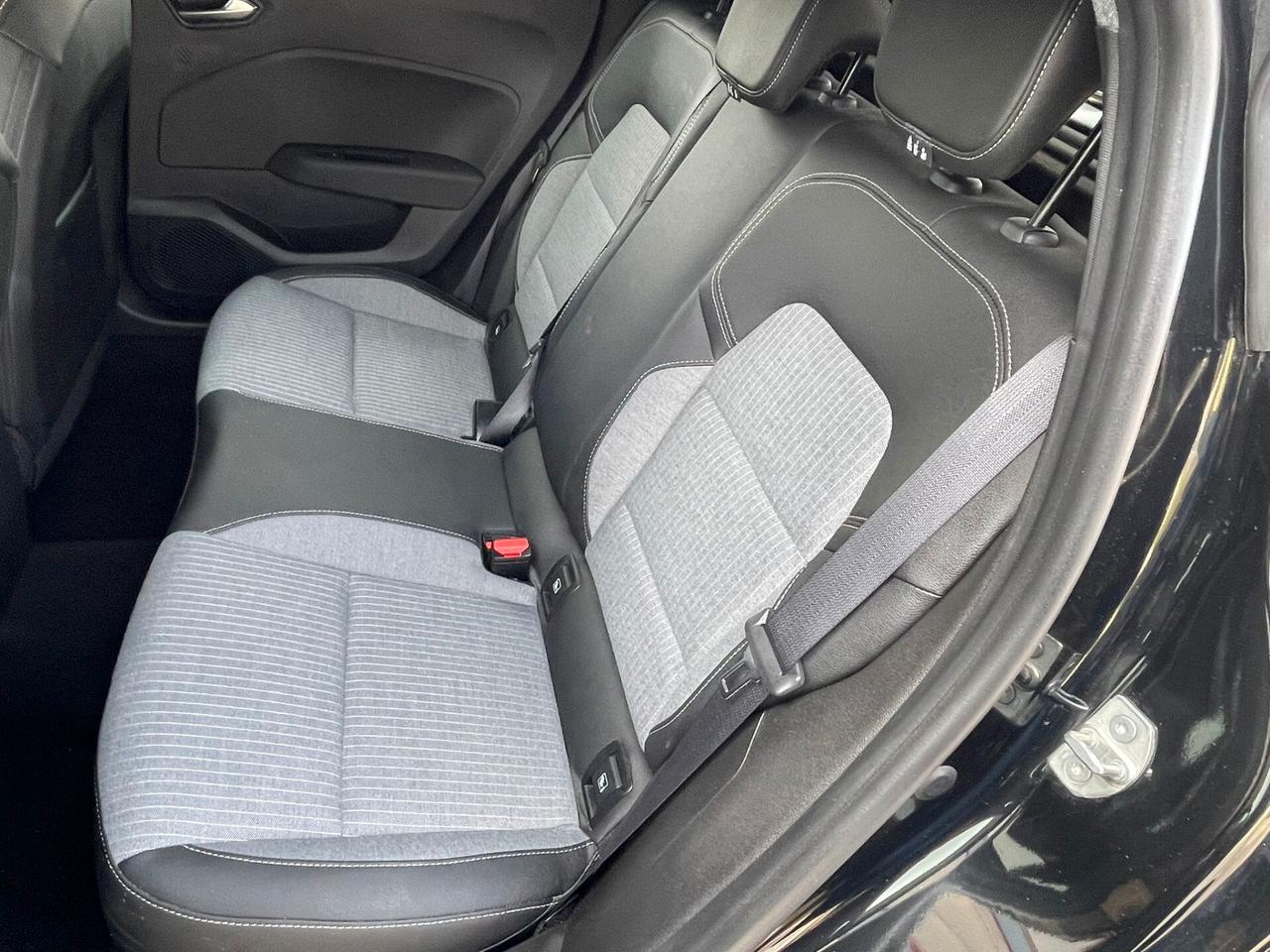 Renault Clio TCe 90 CV 5 porte Techno NAVI ''AZIENDALE''