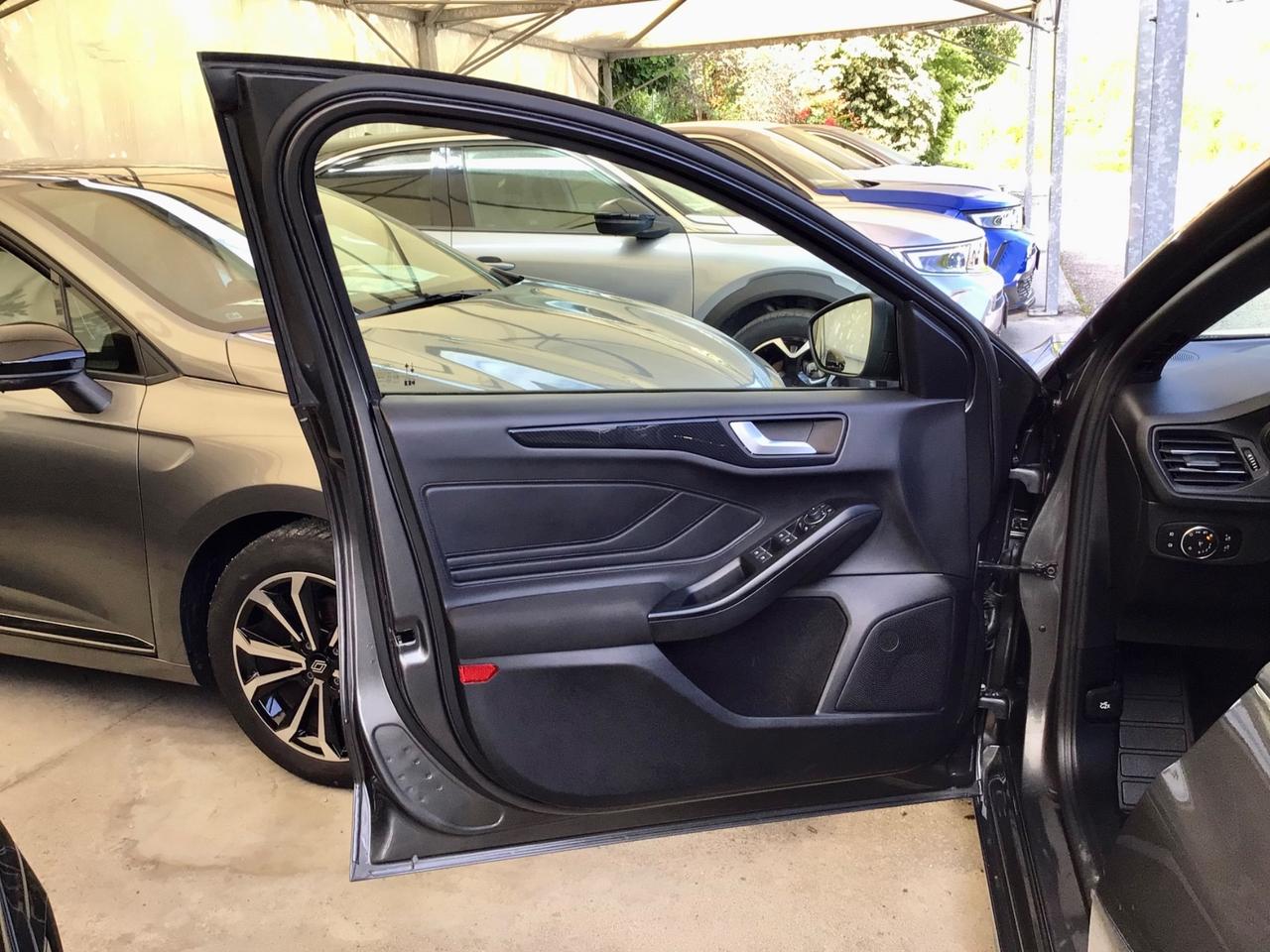 Ford Focus 1.0 EcoBoost Hybrid 125 CV 5p. ST-Line