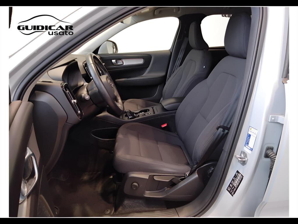 VOLVO XC40 - XC40 1.5 t3 Momentum 163cv auto my21