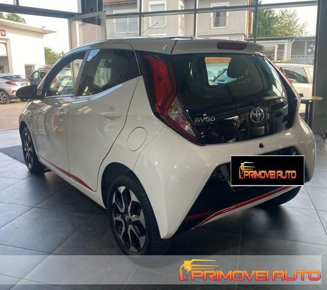 TOYOTA Aygo Connect 1.0 VVT-i 72 CV 5 porte x-play