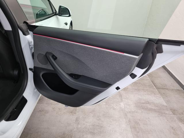 TESLA Model 3 NV35 RWD Premium