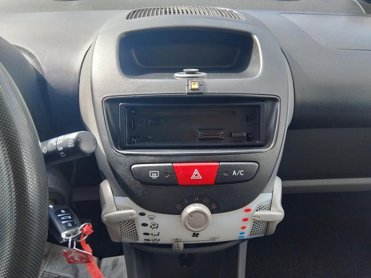 Toyota Aygo 1.0 12V VVT-i 5 porte Now