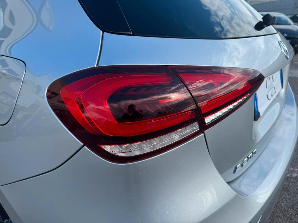 Mercedes Classe A A 200 Premium Night edition