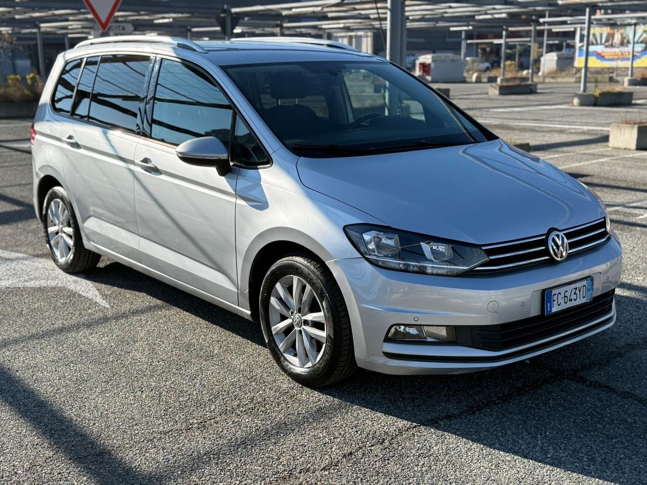 Volkswagen Touran 2.0 TDI 150 CV SCR DSG Executive BlueMotion Tech.