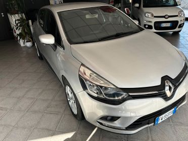 Renault Clio TCe 12V 75 CV 5 porte Moschino Life