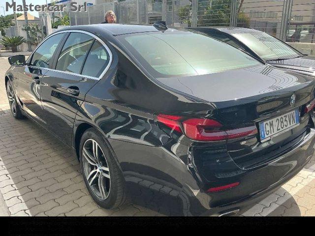 BMW 530 Serie 5 G30 Berlina LCI 530e Business auto - GM283