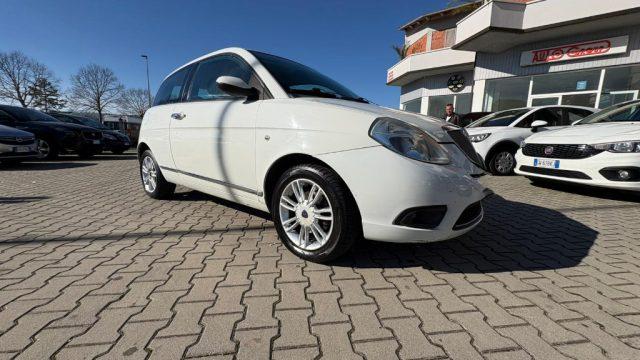 LANCIA Ypsilon 1.3 MJT 75 CV Platino IDONEA NEOPATENTATI