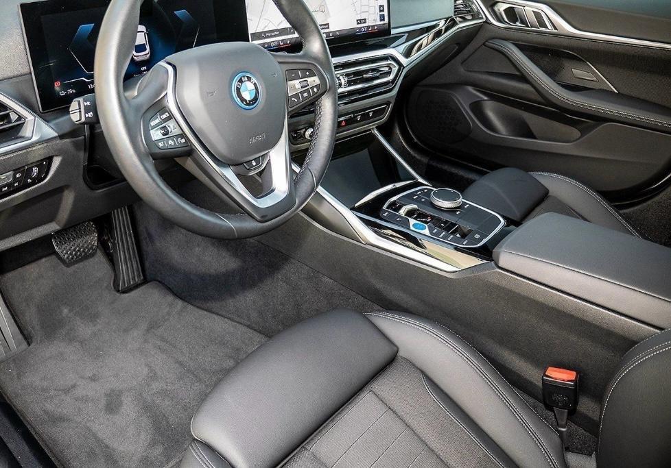 Bmw I4 35
