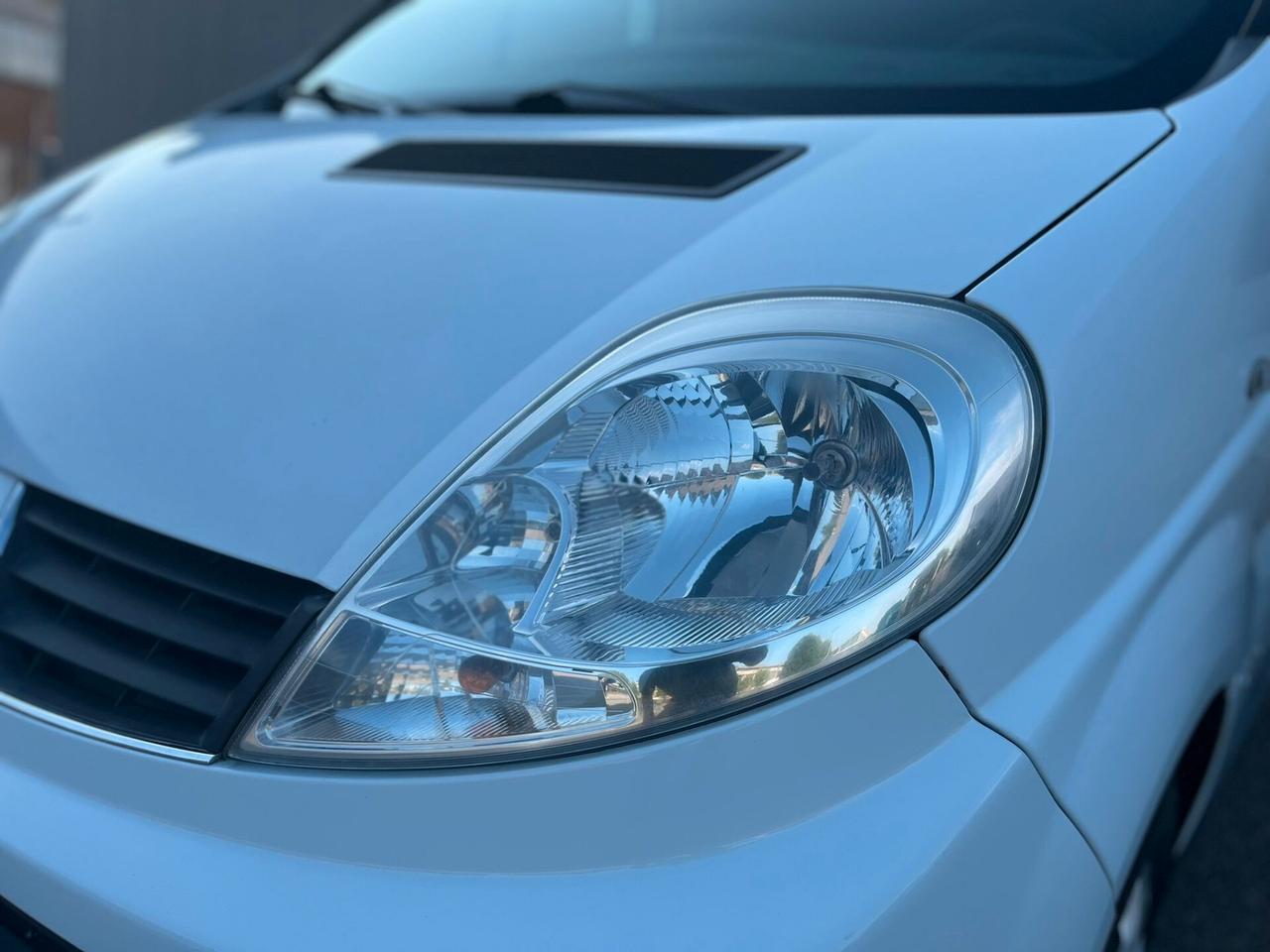 Renault Trafic 2.0 dCi Long 9posti