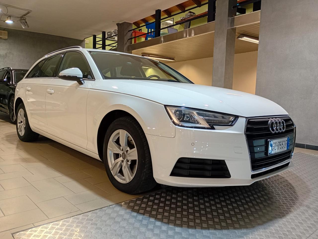 Audi A4 Avant 2.0 TDI 150 CV S Tronic Business