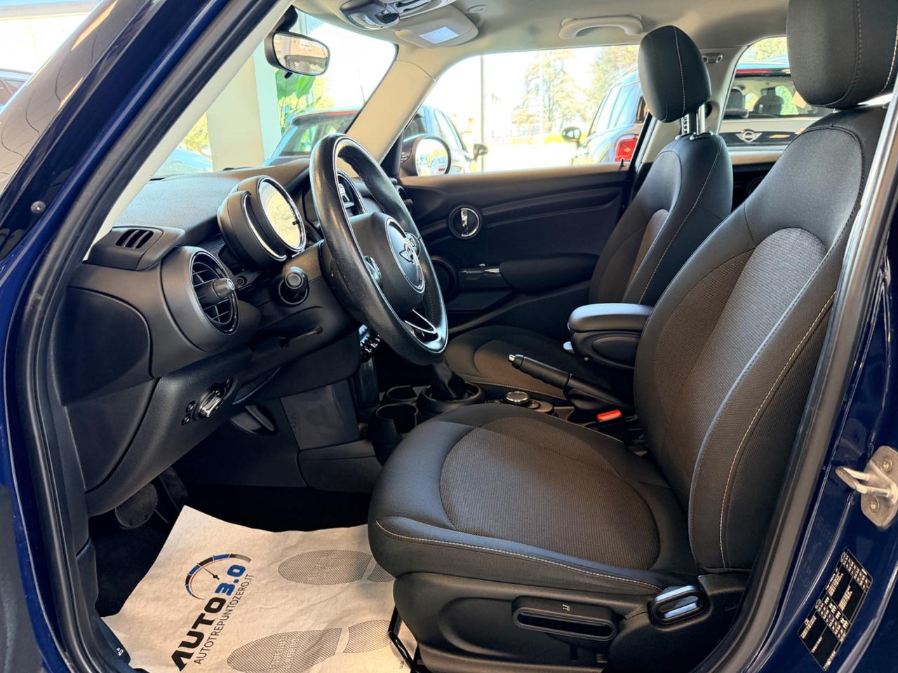 Mini 1.5 Cooper D Hype 5 porte JCW auto